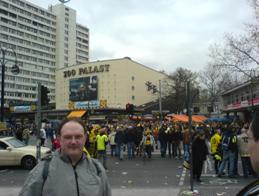 BVB Pokalfinale 2008 - Andy, Platz vor der Ged�chtniskirche